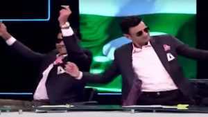 PAK vs NZ 1st T20 Semi-Final: पाकिस्तान की जीत पर पागल हुए ये पूर्व क्रिकेटर, स्टूडियो में किया कुछ ऐसा, Video Viral