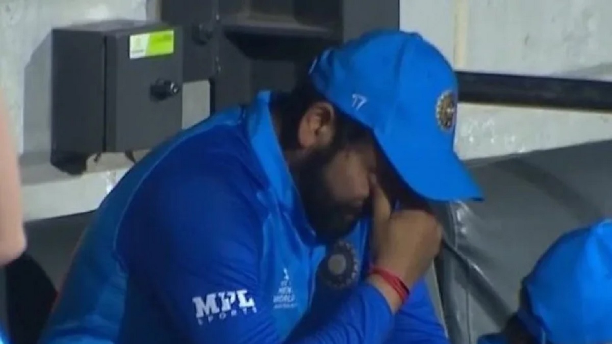 Ind vs Eng T20 World Cup: सेमीफाइनल में इंग्लिश टीम के हाथों मिली हार तो कप्तान रोहित शर्मा के आंखों से निकले आंसू, Video Viral