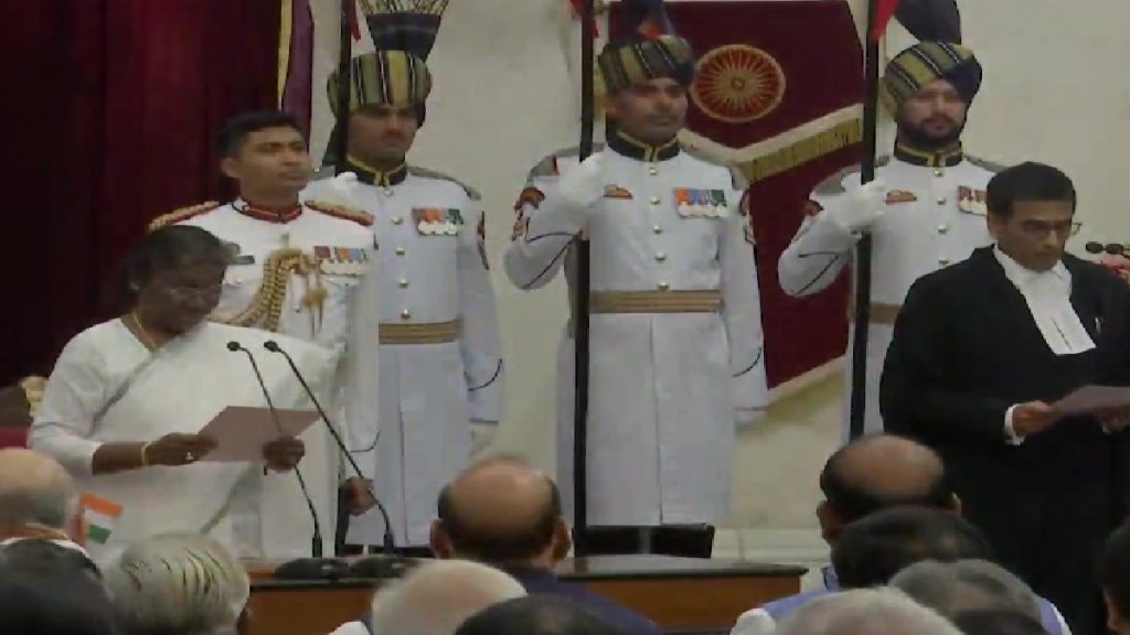 chief justice dy chandrachud taking oath