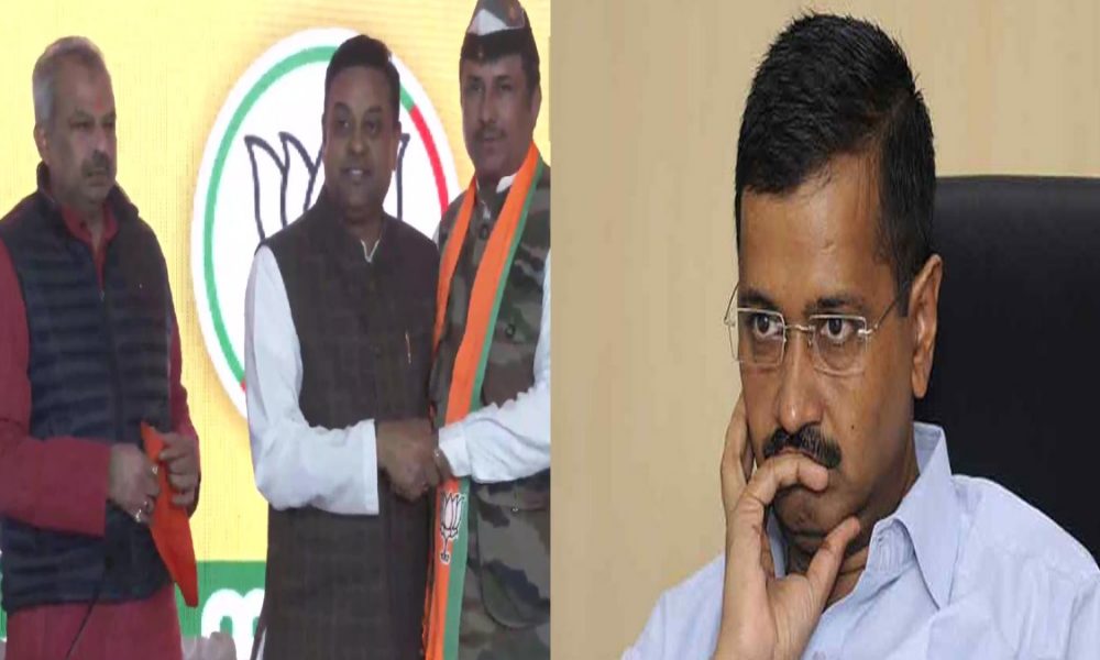 MCD Election: AAP को तगड़ा झटका, इस्तीफों की लगी झड़ी, इन नेताओं ने थामा BJP का दामन
