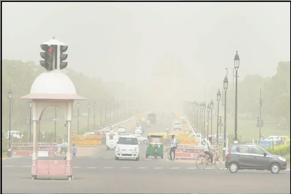 Delhi Pollution: दिल्ली एनसीआर की हवा का स्तर बिगड़ा, एयर क्वालिटी 354 हुई दर्ज; लोगों को सांस लेने में हुई परेशानी