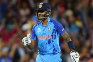 T20 WC 2022 : ‘वह जो टीम के लिए कर रहा है…’, सूर्यकुमार यादव की तारीफ में ये बात क्यों बोले कप्तान रोहित शर्मा ?