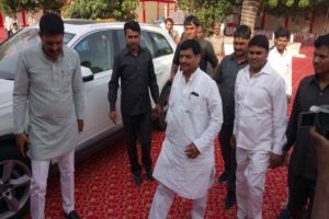 Mainpuri By-Election: उपचुनाव में शिवपाल यादव को अखिलेश की पत्नी का समर्थन करना पड़ा भारी, सुरक्षा में हुई कटौती