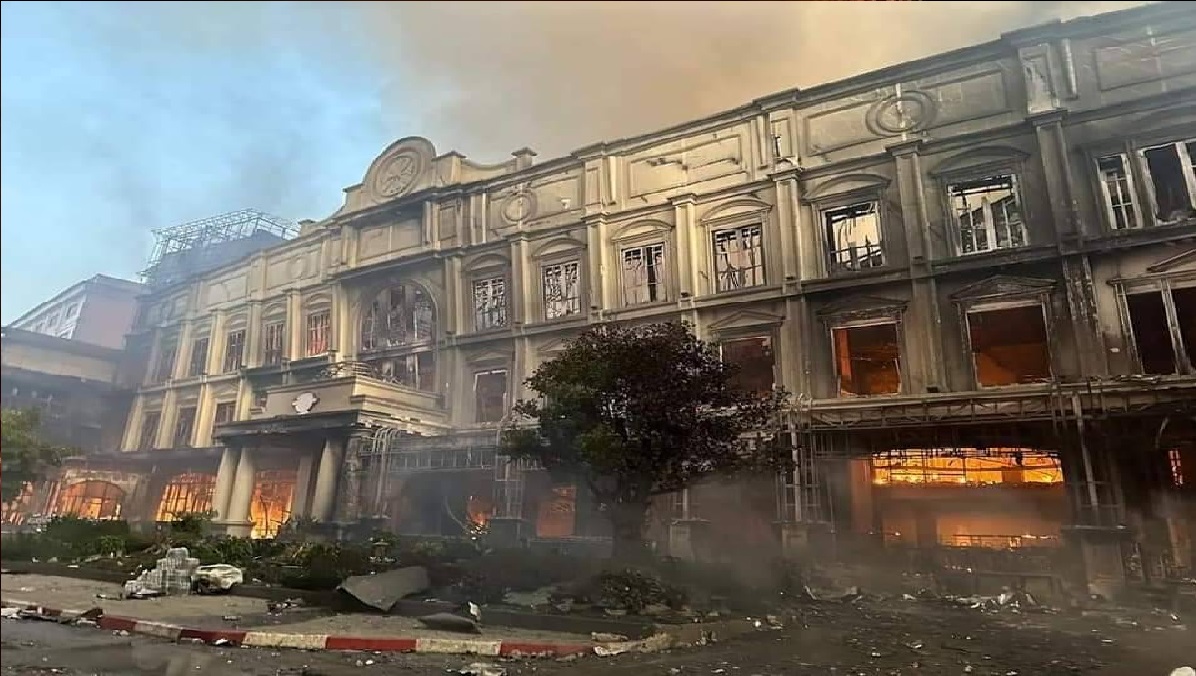 Cambodia: कंबोडिया का ग्रैंड डायमंड सिटी होटल बना आग का गोला, 10 लोगों की मौत, 30 बुरी तरह झुलसे