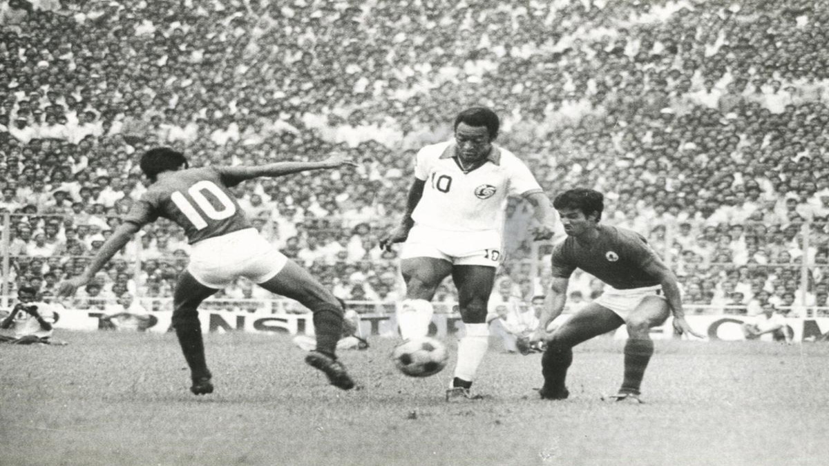 Pele’s Demise : भारत में ‘ब्लैक पर्ल’ नाम से मशहूर थे महान फुटबॉलर पेले, इस वजह से कोलकाता से था गहरा नाता