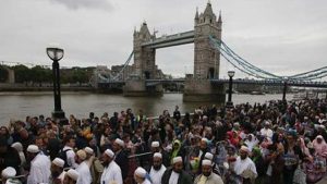 Muslims In Britain: ब्रिटिश पत्रकार ने अपने देश में बताई मुस्लिमों की आबादी, चिंता जताकर यूजर्स बोले…
