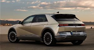 Auto Expo 2023: हुंडई ने लॉन्च की इलेक्ट्रिक क्रॉसओवर SUV Ioniq 5, कीमत 44 लाख के पार और फीचर्स हैं दमदार