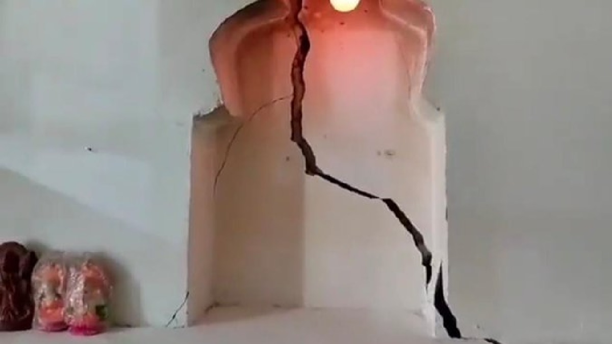 aligarh cracks in houses 1