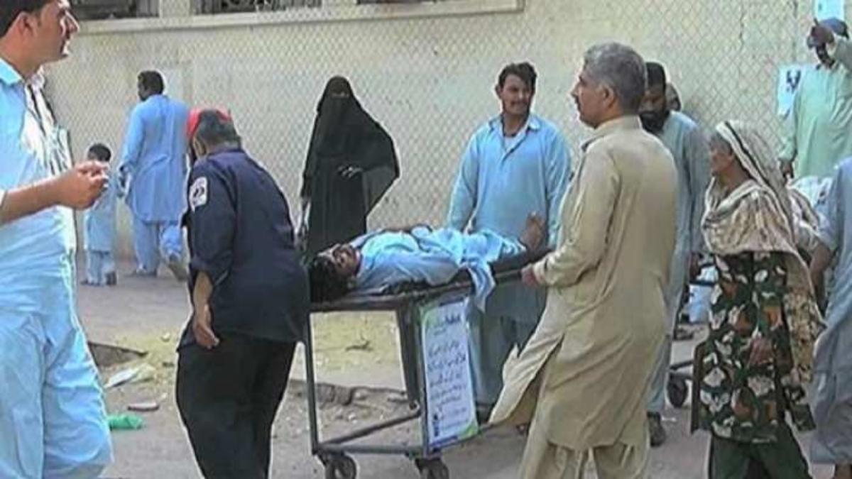 Pakistan : कर्ज में डूबे पाकिस्तान पर नई मुसीबत का साया, रहस्यमयी बीमारी से 18 लोगों की मौत