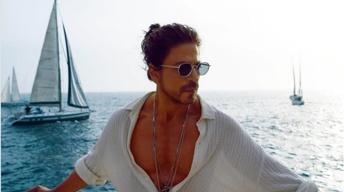 Shah Rukh Khan: पठान की सफलता के बाद शाहरुख खान ने खुद को ही कहा “आई एम द बेस्ट”