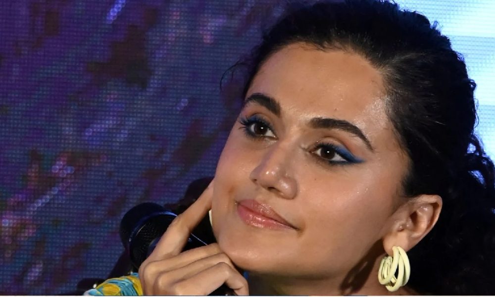 Taapsee Pannu: ‘हट जाओ… वरना’, पैपराजी पर भड़की तापसी पन्नू, यूजर्स ने कहा- छोटी जया बच्चन