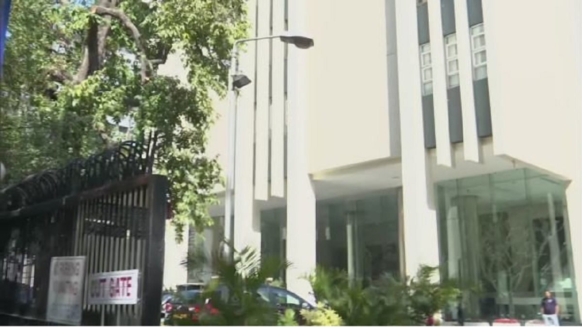 BBC Income Tax Raid: BBC के दिल्ली-मुंबई दफ्तर पर IT का सर्वे, टैक्स गड़बड़ी का आरोप, दफ्तर सील