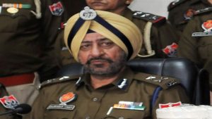 Punjab: पंजाब पुलिस में बड़ा फेरबदल, अमृतसर के CP पर गिरी अजनाला कांड की गाज, 18 IPS का तबादला