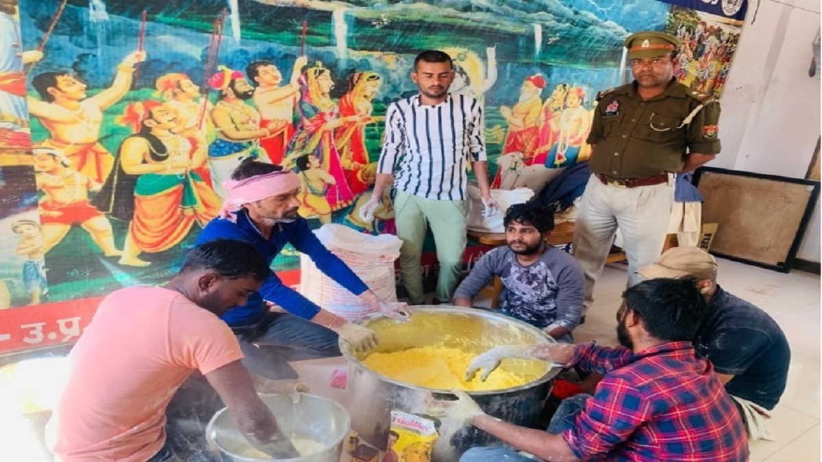 Mathura News: रंगोत्सव पर उड़ेगा कैदियों का बनाया हर्बल गुलाल, कैदियों ने मिलकर तैयार किया ईको फ्रेंडली कलर