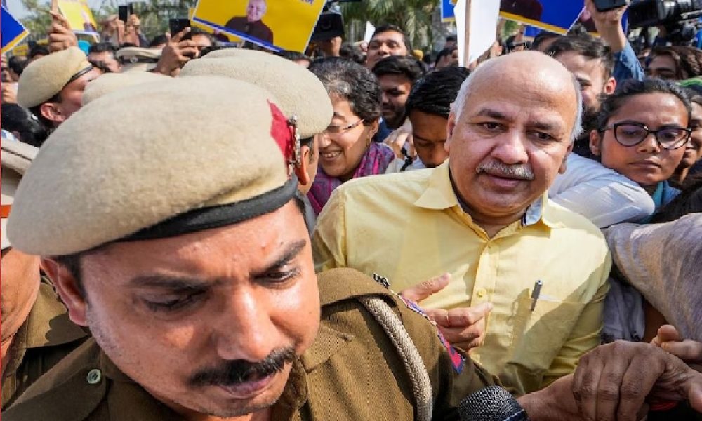 Manish Sisodia Arrested: जानें क्या है शराब घोटाला? जिसमें गिरफ्तार हुए दिल्ली के डिप्टी सीएम मनीष सिसोदिया