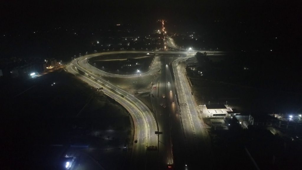 delhi mumbai expressway 4