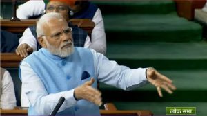 Parliament: जोरदार हंगामे के बीच भी PM मोदी ने नहीं छोड़ी कोई कसर, इन मसलों का जिक्र कर  लगाई विपक्षियों की जमकर क्लास