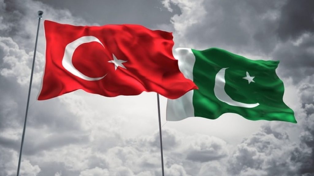 turkiye and pakistan flag