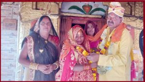 UP: ‘6 बेटियों का पिता, 41 साल छोटी दुल्हन’, यूपी में 65 साल के बुजुर्ग की अनोखी शादी, जमकर किया डांस