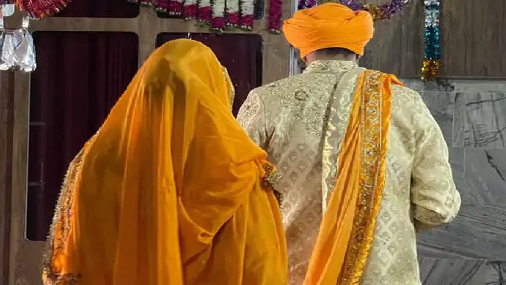 amritpal singh with wife kirandeep kaur during marriage