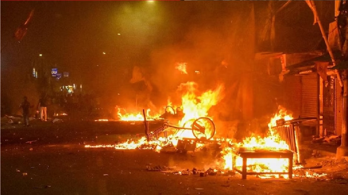 Bihar: बंगाल के बाद अब बिहार में भी बवाल, सासाराम में पत्थरबाजी और आगजनी, धारा-144 लागू