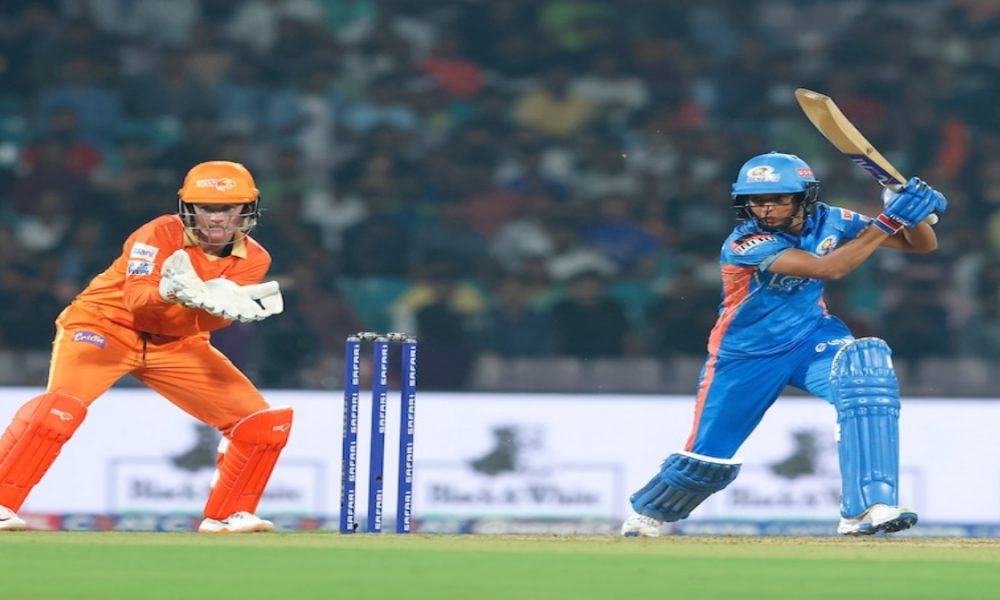 WPL 2023 : मुंबई इंडियंस ने पहले मैच में हासिल की शानदार जीत, गुजरात जाएंट्स को चखाया हार का स्वाद