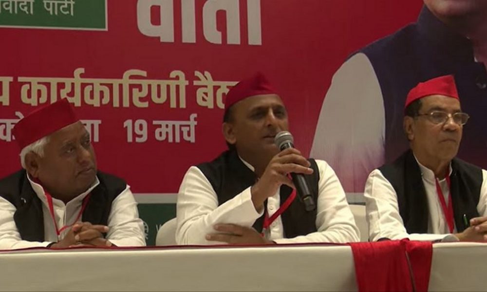 UP Politics : यूपी में बिजली हड़ताल के बीच अखिलेश का ‘बिजली व्रत’, सपाइयों से किया ये सब करने का अनुरोध