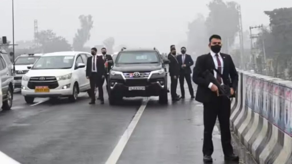 pm modi security breach