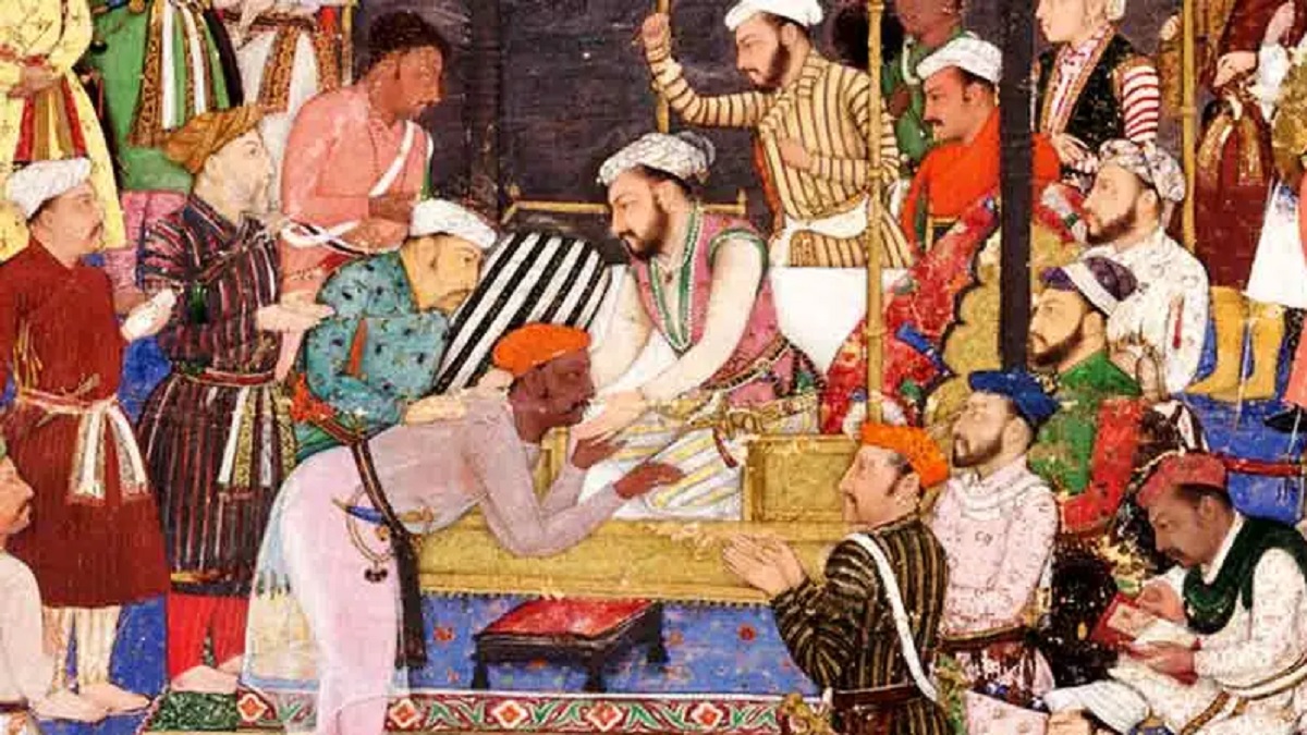 Mughal History: 12वीं क्लास में मुगल बने इतिहास, CBSE और यूपी बोर्ड ने हटाए कई चैप्टर