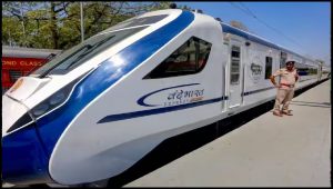 Vande Bharat Train: वंदे भारत ट्रेन का नया लुक आया सामने, रेल मंत्री अश्विनी वैष्णव ने खुद साझा कीं तस्वीरें, आप भी देखिए