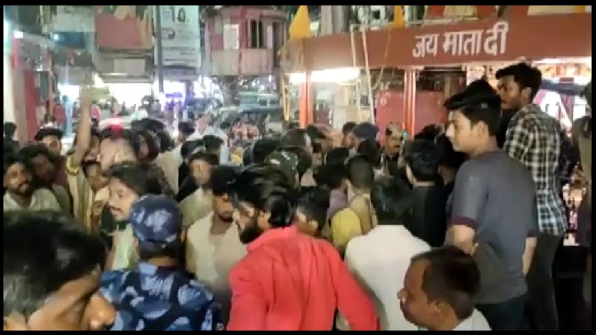 Bihar: ‘मंदिर में घुसा, पाजामा उतारा…’ बिहार के मुजफ्फरपुर में मोहमद मोइउद्दीन की हरकत से भड़के लोग, अब पुलिस हिरासत में आरोपी