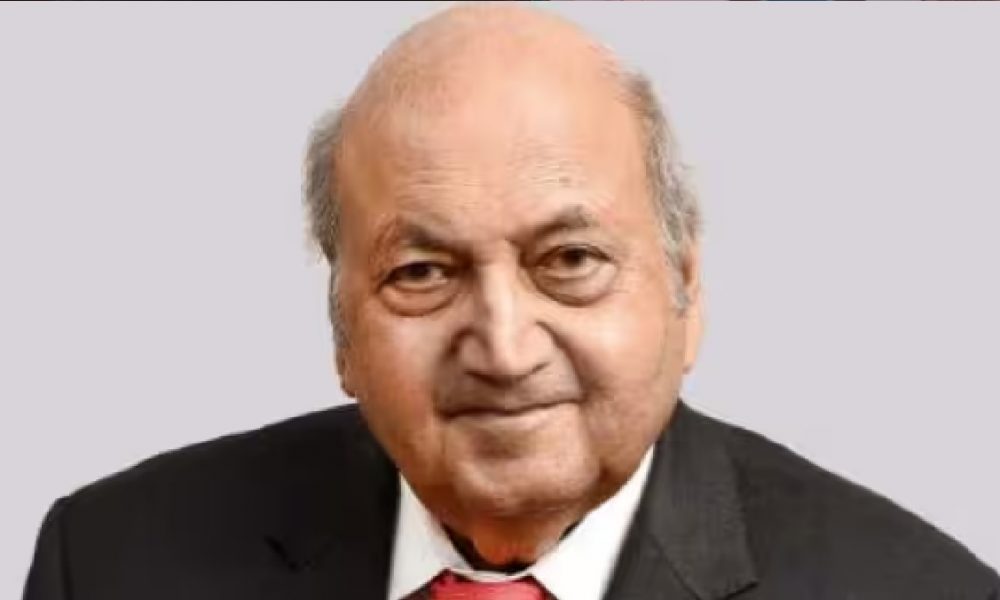 Keshub Mahindra Passes Away: नहीं रहें महिंद्रा एंड महिंद्रा कंपनी के एमेरिटस चेयरमैन केशब महिंद्रा, नम आंखों से यूजर्स दे रहे श्रद्धांजलि