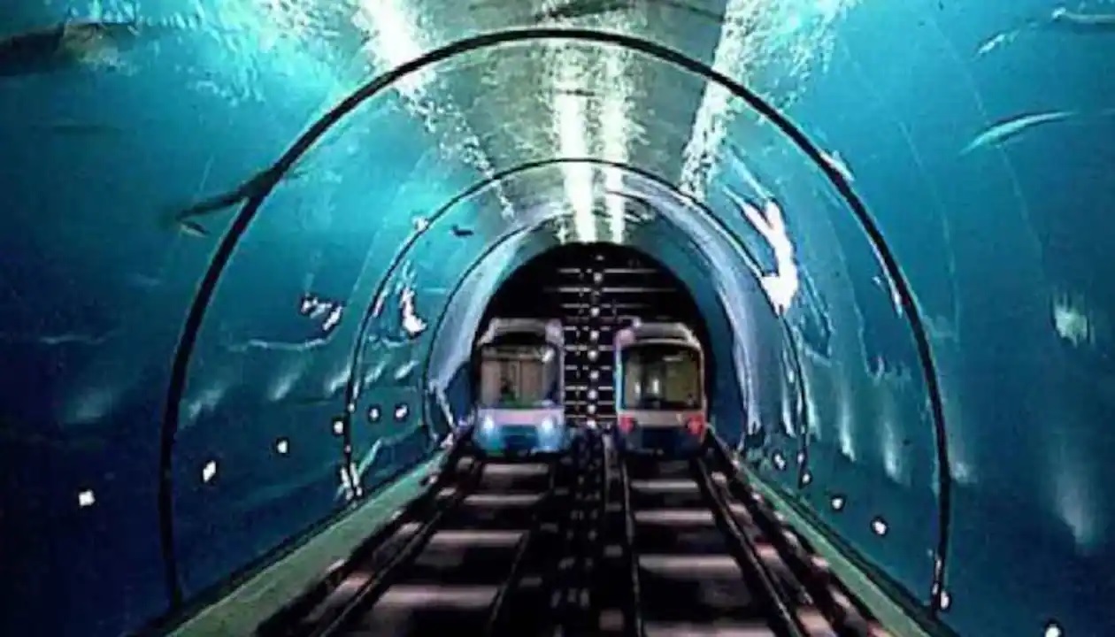 Underwater Kolkata Metro: कोलकाता मेट्रो ने रचा इतिहास, नदी के भीतर दौड़ाई देश की पहली मेट्रो