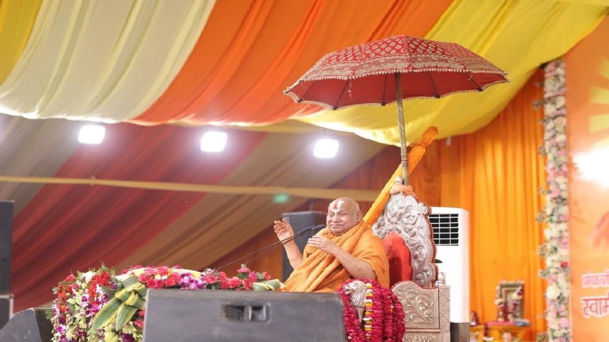 Swami Rambhadracharya On Hanuman Chalisa: ‘हनुमान चालीसा में 4 गलतियां, ठीक कराई जाएं’, स्वामी रामभद्राचार्य का Video