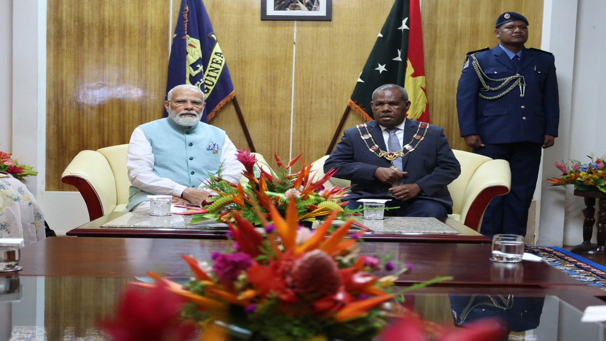 PM Modi: ‘मेरे लिए आप छोटे नहीं आप तो… पापुआ न्यू गिनी में पीएम मोदी की ये बात सुनकर खुश हो गए सभी आइलैंड देश
