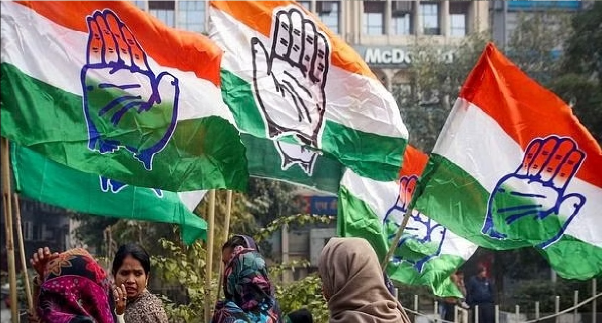 Maharashtra Politics: पहले शिवसेना अब NCP की बगावत से बिगड़ा महाराष्ट्र का सियासी गणित, कांग्रेस बनी दूसरी सबसे बड़ी पार्टी