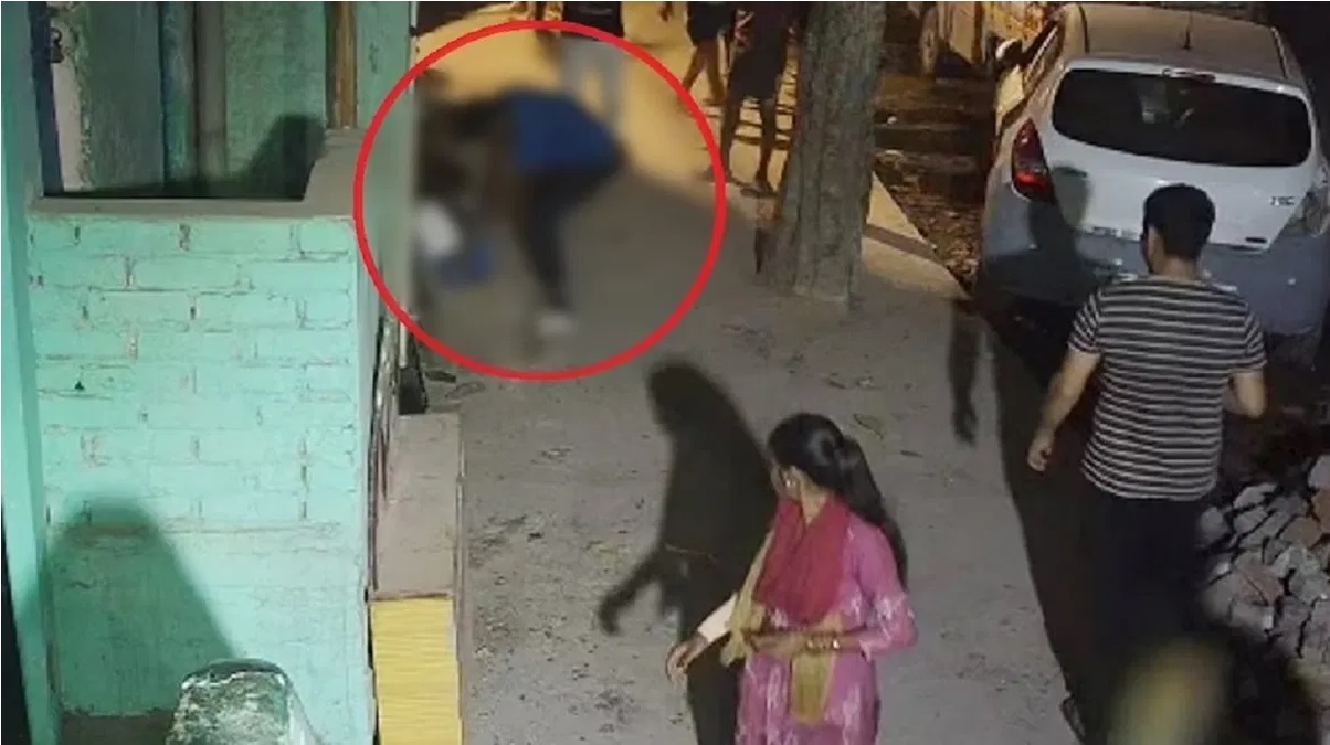 Delhi Murder Case Video: पुलिस ने दिखाया साहिल को हत्याकांड का वीडियो, तो आरोपी ने कह दी ऐसी बात