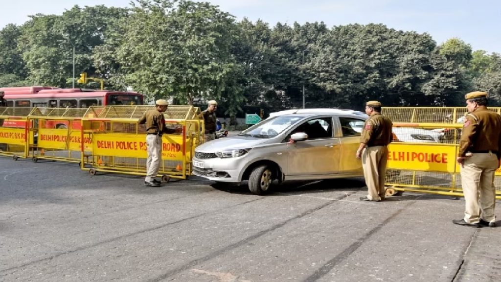 delhi traffic 1