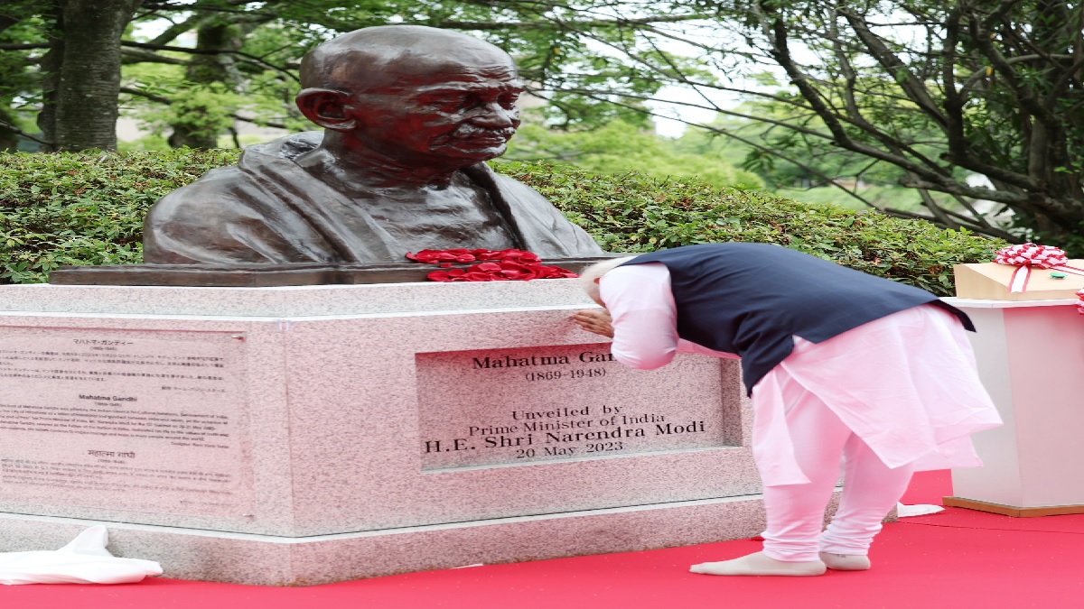 Modi In Hiroshima: हिरोशिमा में पीएम मोदी ने किया महात्मा गांधी की प्रतिमा का अनावरण, जापानी पीएम किशिदा समेत इन नेताओं से मिले