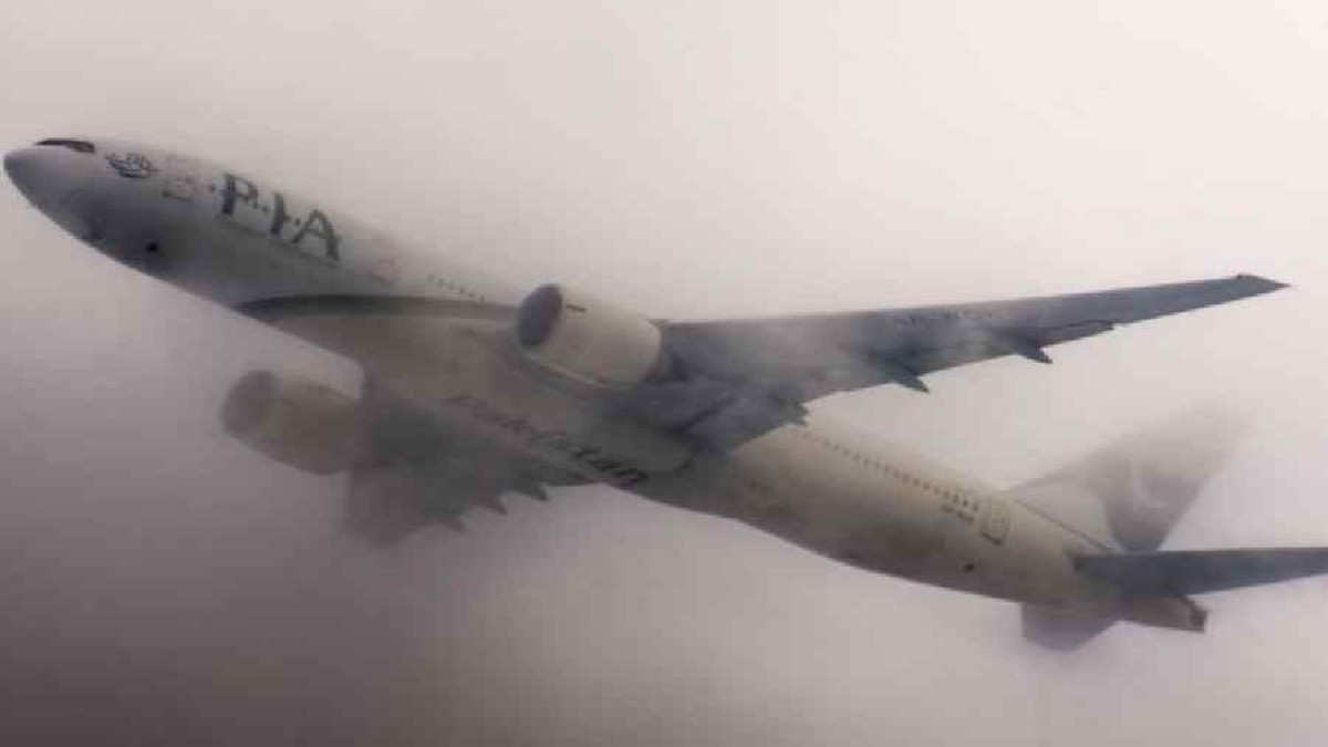 Pakistan Airlines: भारतीय वायु सीमा क्षेत्र में 10 मिनट में 120 किलोमीटर से ज्यादा उड़ा पाकिस्तानी विमान, जानिए क्या है वजह ?