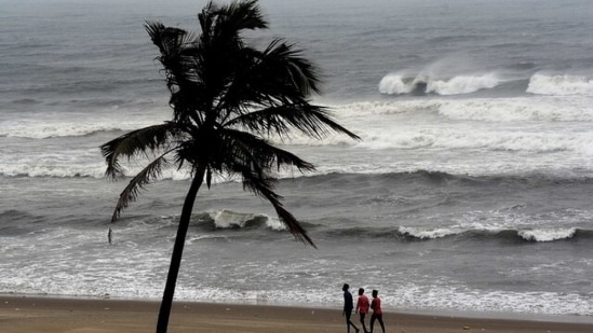 Cyclone Mocha: तूफ़ान ‘मोचा’ देश के इन राज्यों में आज करेगा भयंकर रूप धारण, इन राज्यों में भारी बारिश का अलर्ट जारी