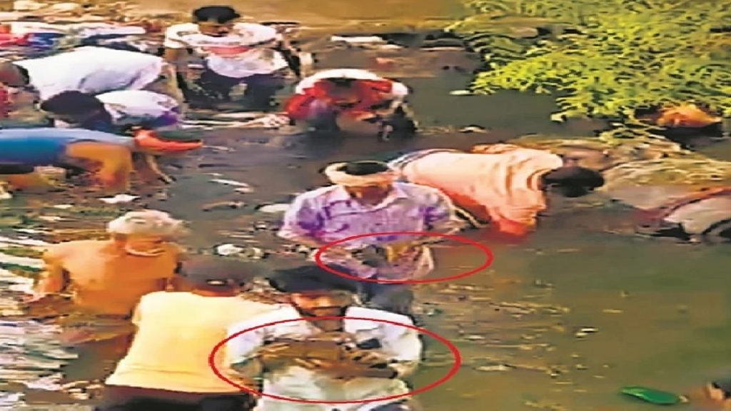 sasaram note bundle found in canal 1