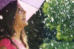 Herbs during Monsoon: मॉनसून में बारिश का उठाना है लुत्फ, तो इन 4 चीजों से कर लें दोस्ती, दूर से ही भाग जाएगी बीमारियां
