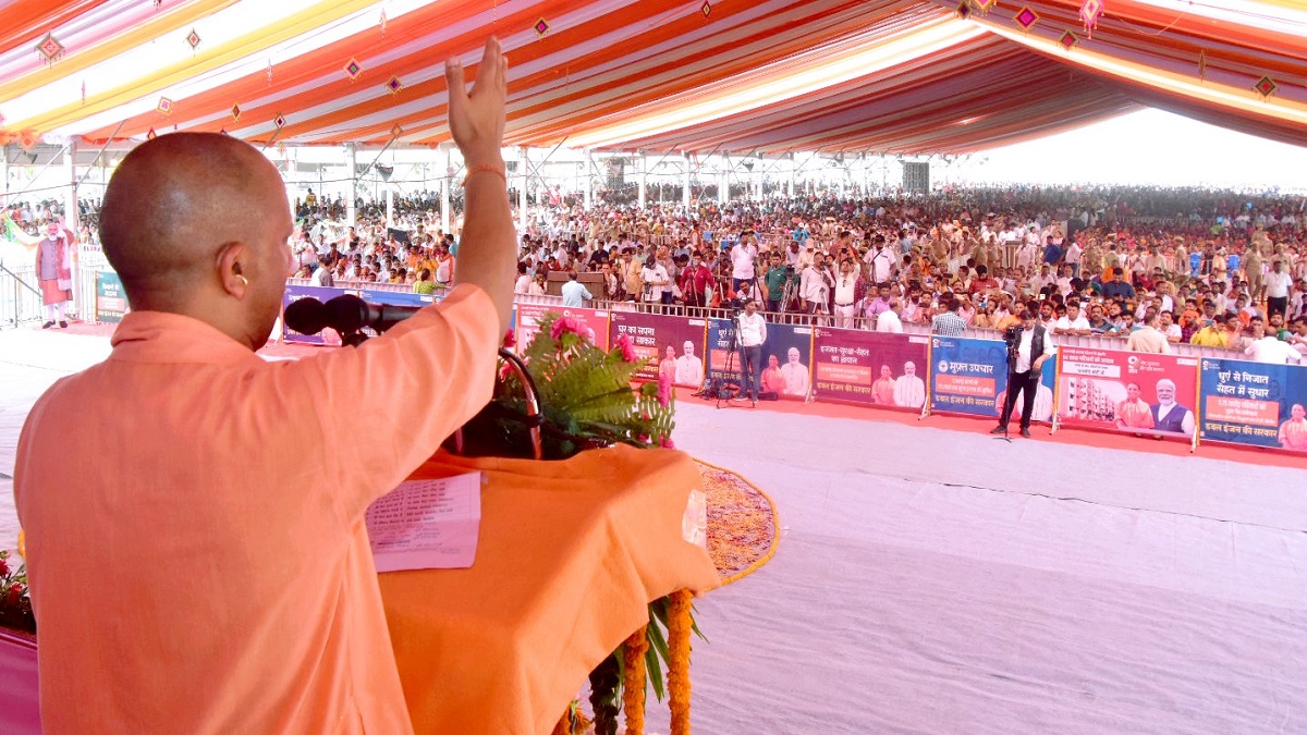Uttar Pradesh: अब भारत में PoK का विलय चाहते हैं वहां के लोग, अंबेडकरनगर में बोले CM योगी