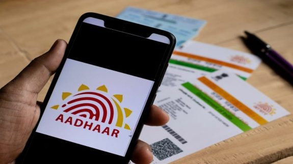 Aadhar Is Not Related To Citizenship : विदेशी भी बनवा सकते हैं आधार कार्ड, इसका नागरिकता से कोई संबंध नहीं