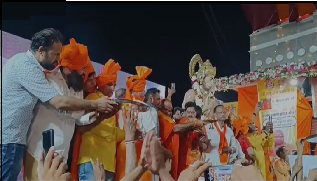 Hanuman Chalisa: जयपुर में पहली बार सामूहिक हनुमान चालीसा पाठ का हुआ आयोजन, हजारों की संख्या में पहुंचे श्रद्धालु