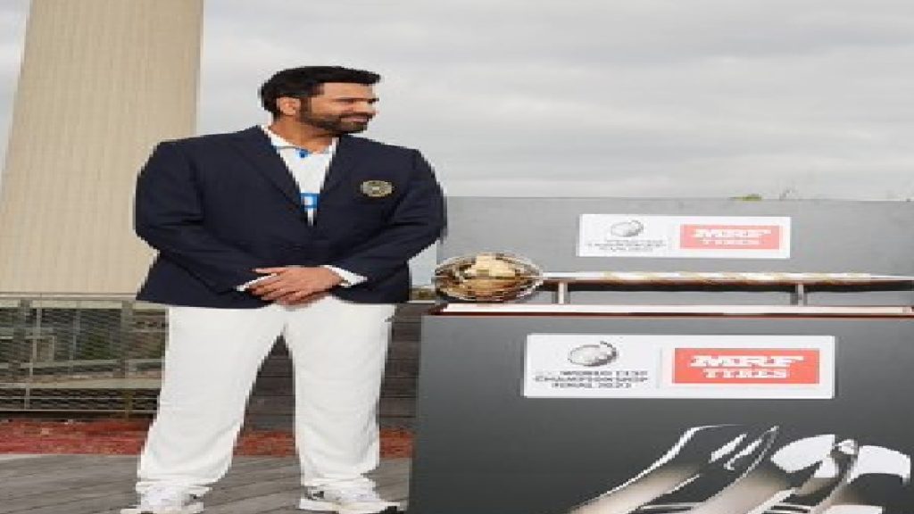 rohit sharma with wtc trophy