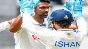 IND vs WI 1st Test Day 1: पहली पारी में ढ़ेर हुई वेस्टइंडीज, भारत ने कसा शिकंजा, अश्विन ने खोला पंजा