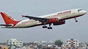 Delhi Airport: एक विमान कर रहा था टेक ऑफ, तभी दूसरा करने लगा लैंडिंग, दिल्ली एयरपोर्ट पर टला बड़ा हादसा