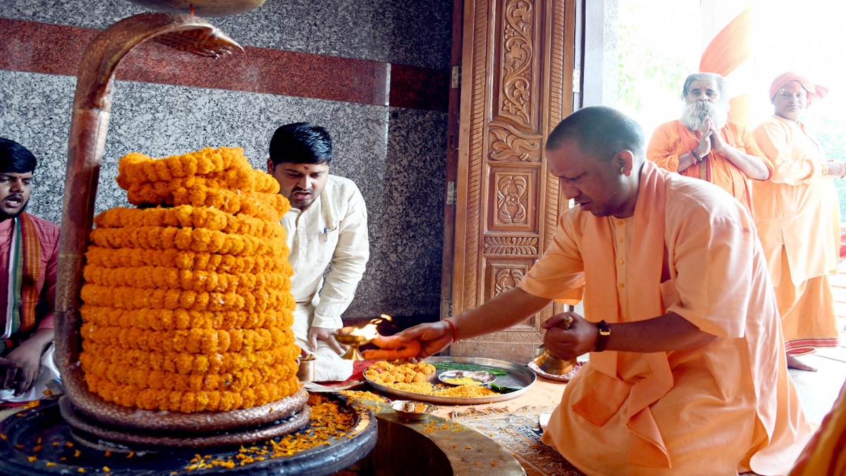 UP: वृहत्तर भारत के कंकड़-कंकड़ में भगवान शंकर, शिव महापुराण कथा में बोले सीएम योगी